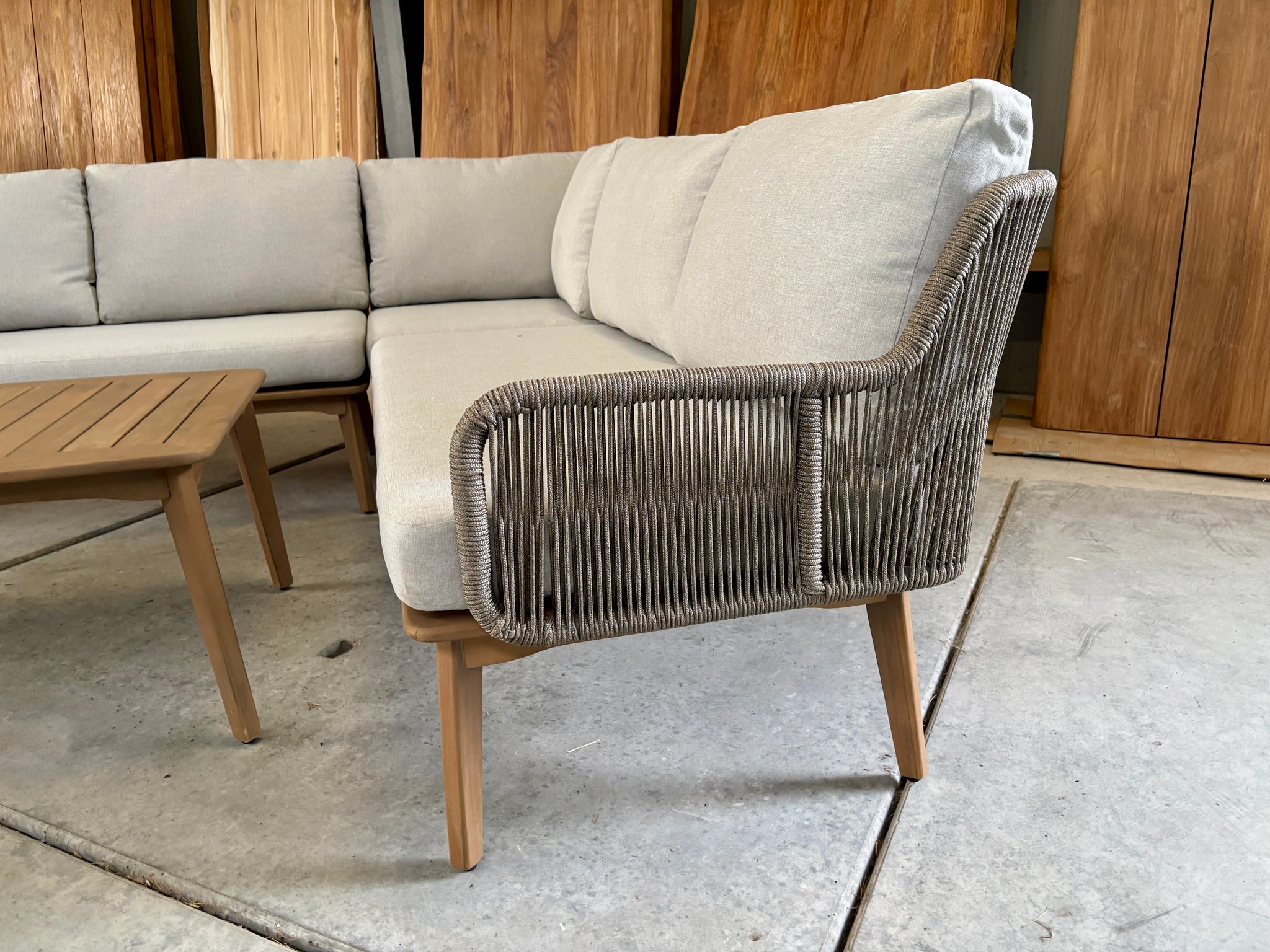 Enola loungehoek | Licht teaklook | rope taupe