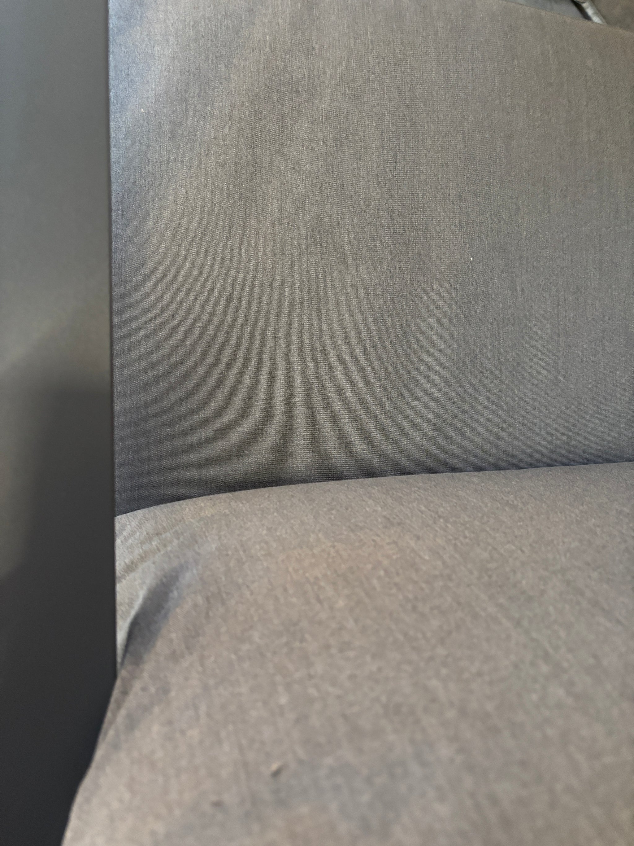 Nayan loungehoek | Antraciet | Gratis hocker