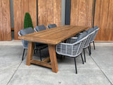 Muiderslot tuintafel 260 | gerecycled teak | Luna dining stoel lichtgrijs | dining tuinset 7-dlg