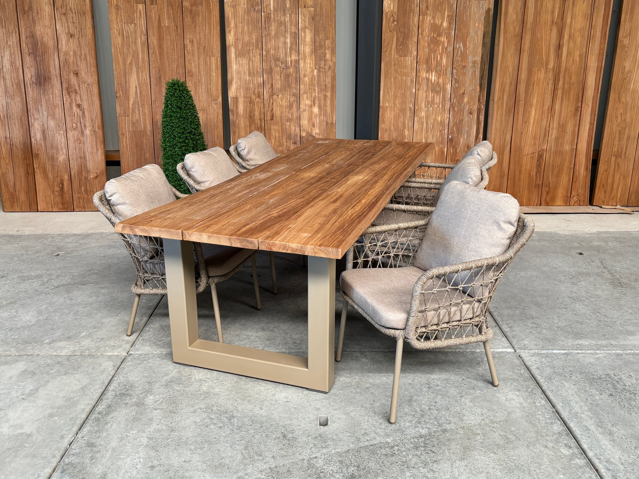 Bentley 260cm oud teak | Boomstam | U poot beige | Nova dining stoel beige | dining tuinset 7-dlg