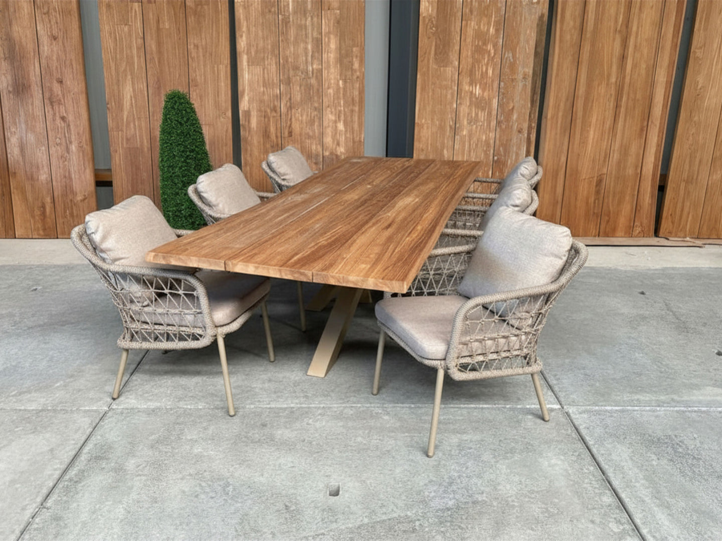 Bentley 260cm oud teak | Boomstam | Matrix poot  Beige | Nova dining stoel beige | dining tuinset 7-dlg